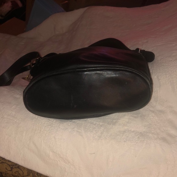 Leather Coach shoulder bag - Picture 7 of 9